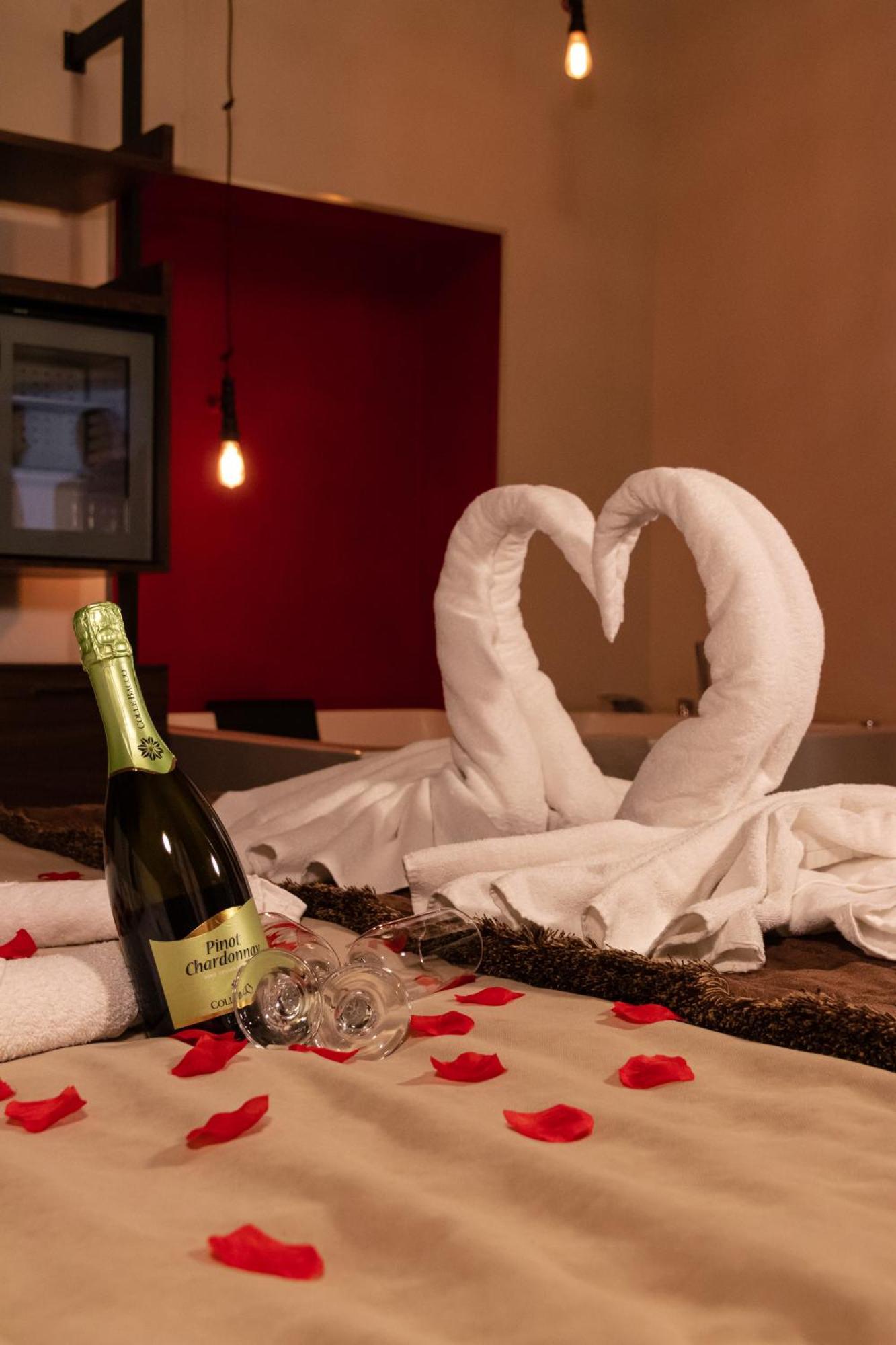 Duomo Luxury Suites 나폴리 외부 사진