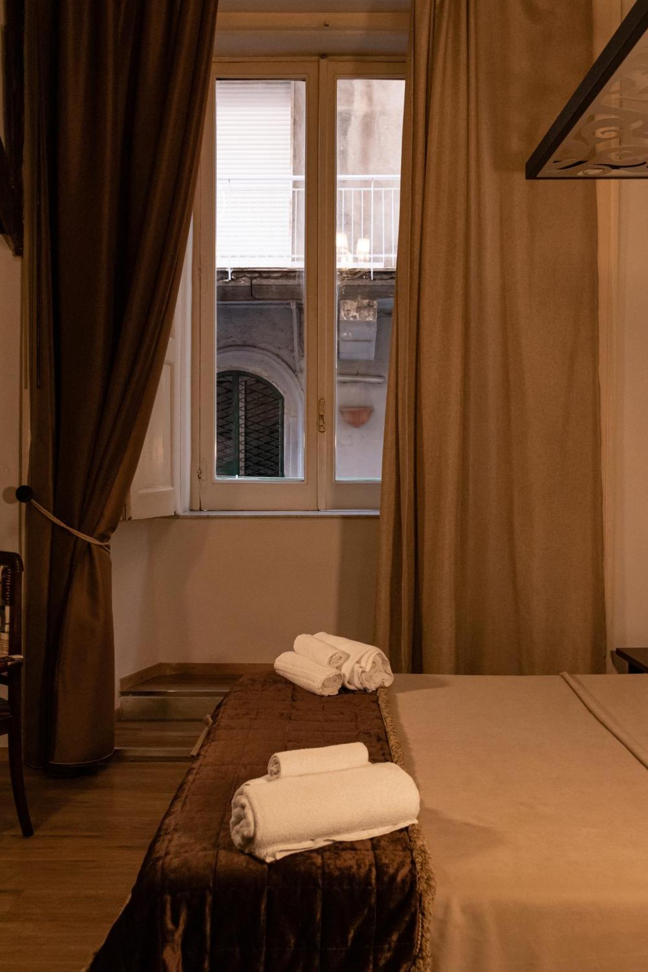Duomo Luxury Suites 나폴리 외부 사진